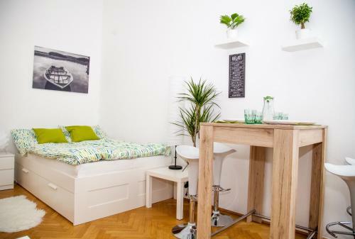 Apartment - Karmarschgasse