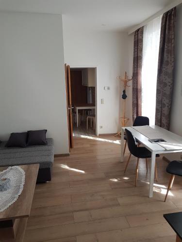 Gerald`s Apartment 5