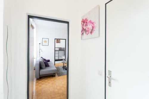 Lovely Two Level Apartment For Families