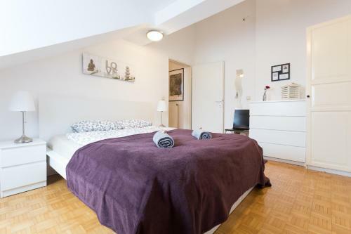 Lovely Two Level Apartment For Families