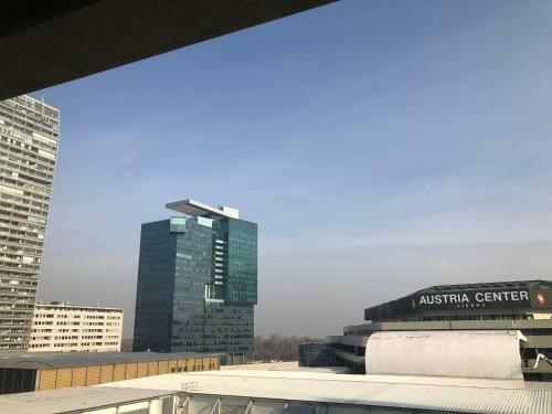 Austria Center, Uno City Apartments