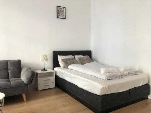 Central Apartment Near Subway Station 2