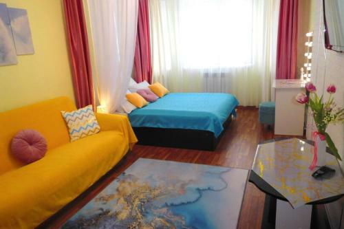 Un Acogedor Apartamento Con Un Largo Balc�n
