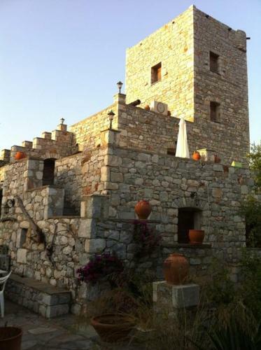 Apartamento Charouda Stone Tower