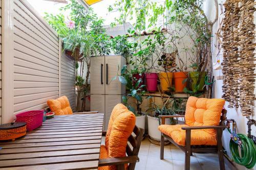 Tropical Apartment In Pireaus Center