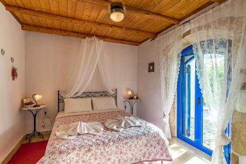 Villa Myrina With Sea View