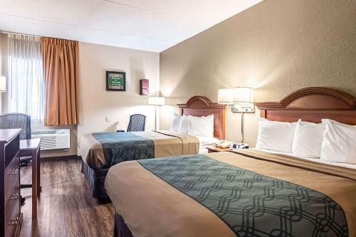 Hotel Wexford Inn & Suites