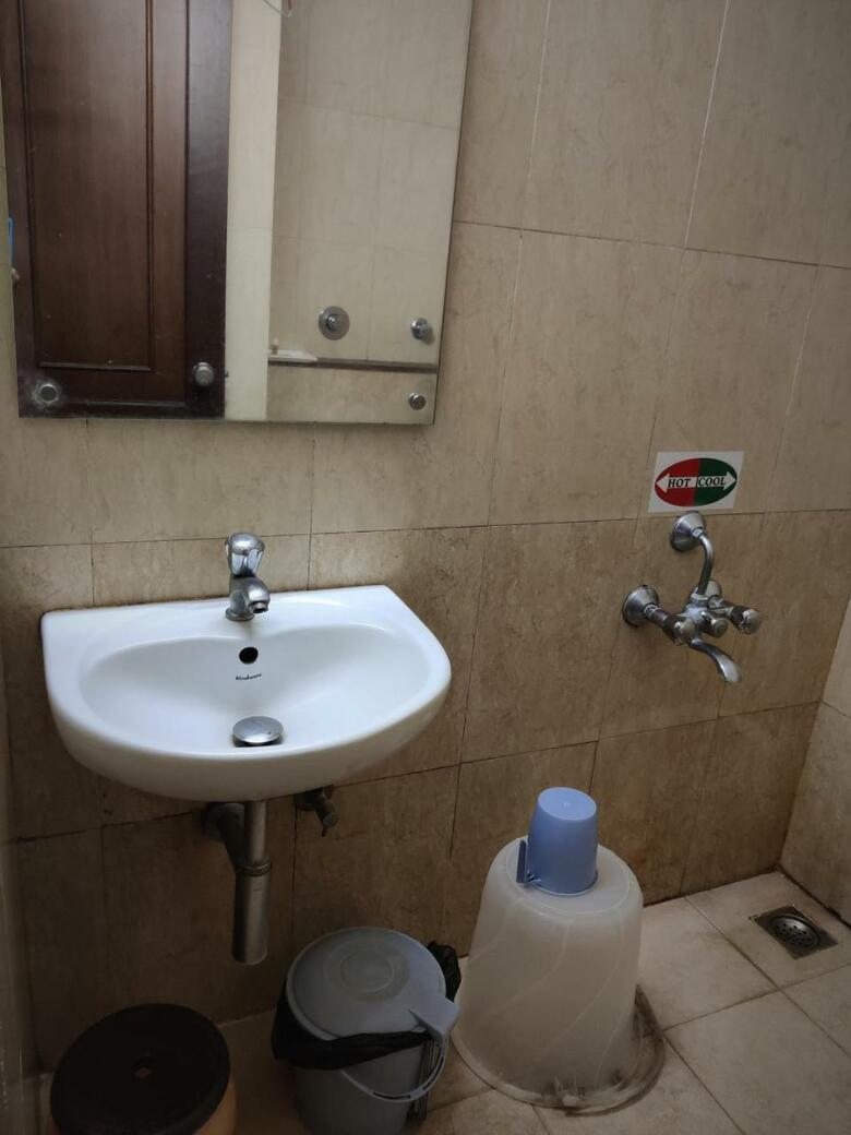 Metro Plaza Hotel