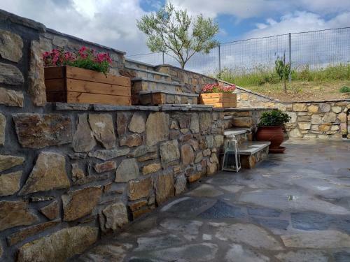 Geomelia Guest House & Studio
