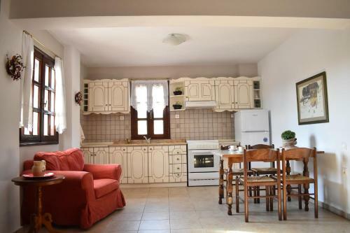 Geomelia Guest House & Studio