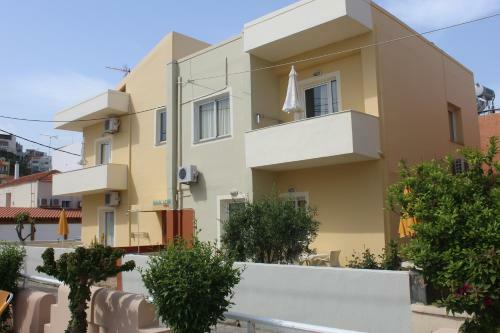 Rosmaris Apartments