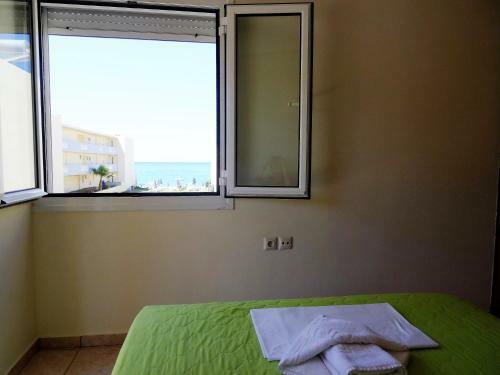 Platanias House On The Beach