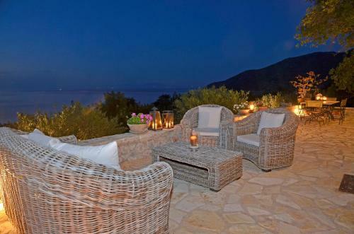 Poulithra -perfect Villa For Vacations