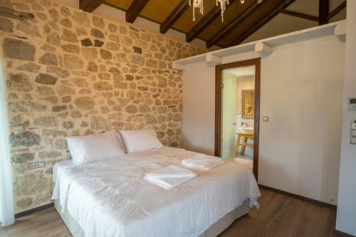 Hostal Arhontiko Vourloka