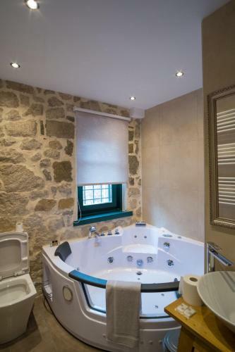 Hostal Arhontiko Vourloka