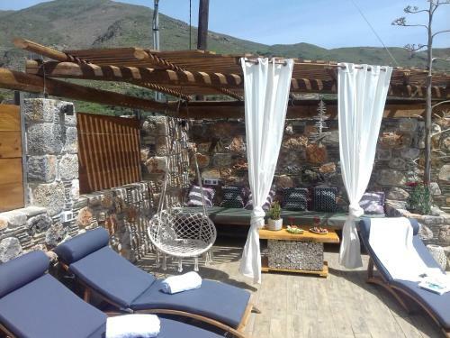 Villa Aeolus With Private Overflow, Endless, Heated Pool