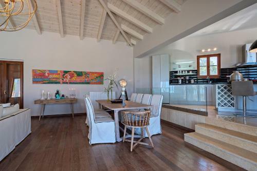 Delfini Villa