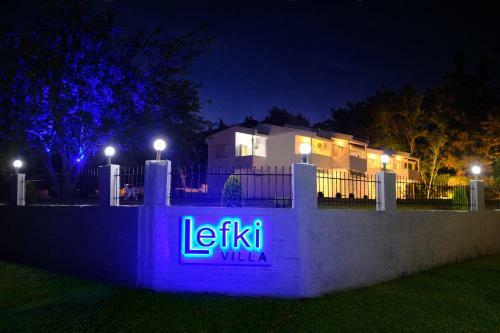 Hostal Lefki Villa