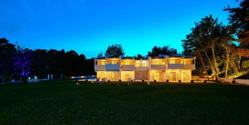 Hostal Lefki Villa