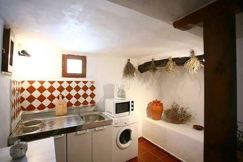 Traditional Cretan Stone House /2