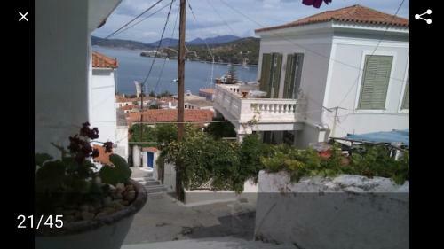 Central Studio On Poros