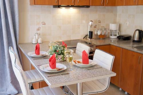 Helenas Apartment