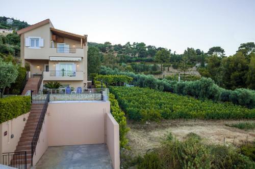 Villa Panorama Traditional House With Private Pool