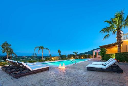 Villa Olive Grove