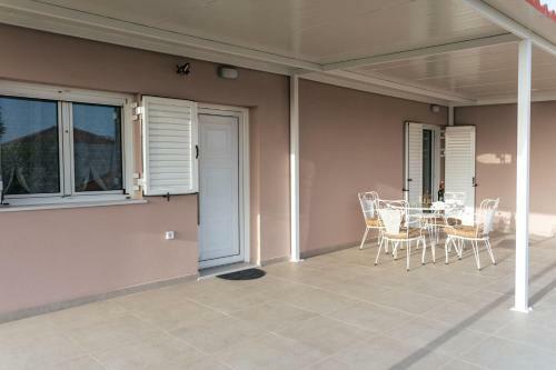 Fotini Apartments