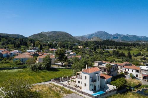 Villa Roustika 4 Seasons