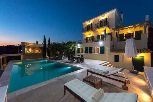 Villa Porto Cheli Panoramic Seaview Poolside Resort