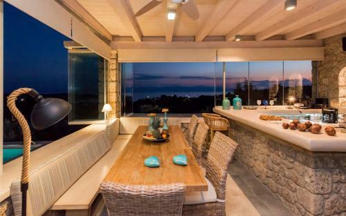 Villa Porto Cheli Panoramic Seaview Poolside Resort