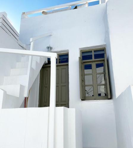 Serifos Olive