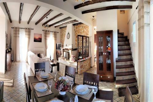 Villa Alex