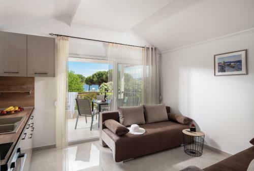 Estell Apartments
