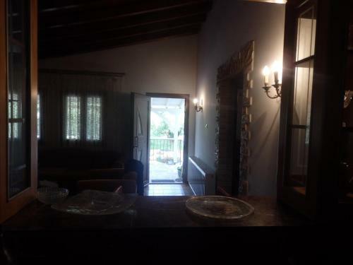 Andronikis House