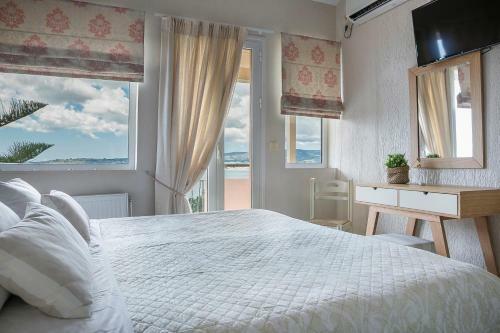 Panorama Fanari Studios And Apartments