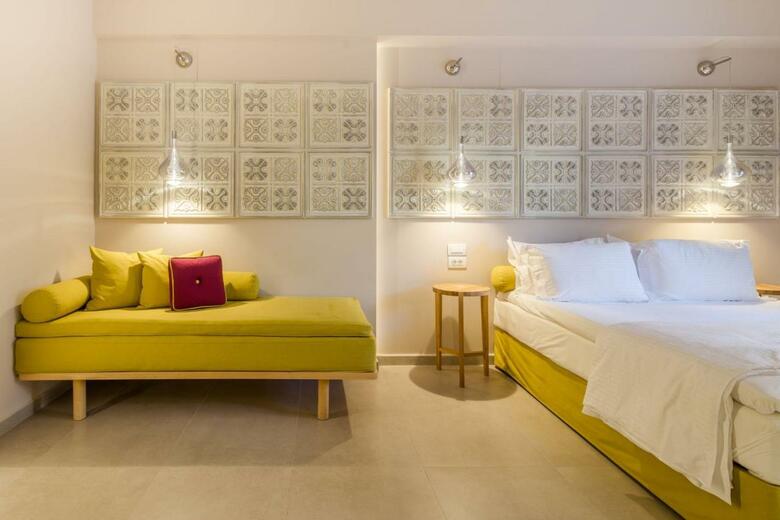 Ionian Plaza Hotel