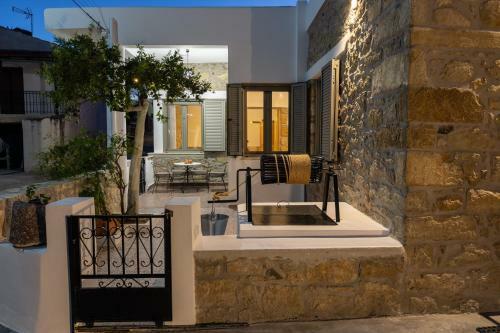 Iliopetra House