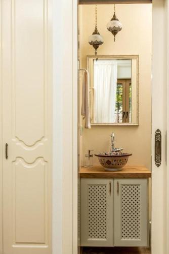 Cretan Rhapsody - Rustick Villa In S�va