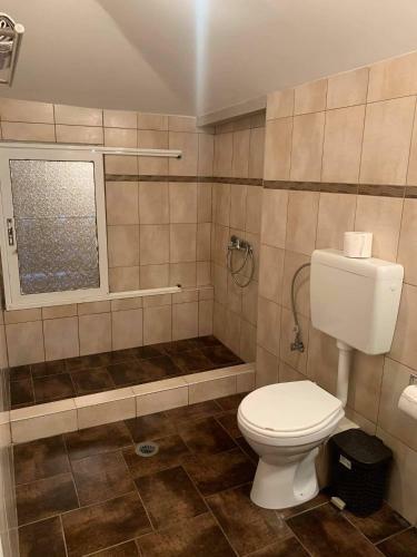 Hostal Dora Sarti