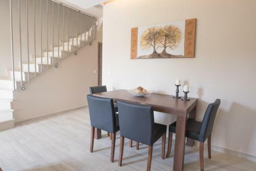 Quintessence Level Suites