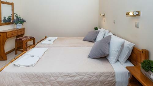 Spiros Apartments
