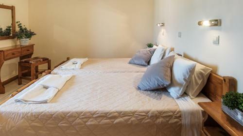 Spiros Apartments