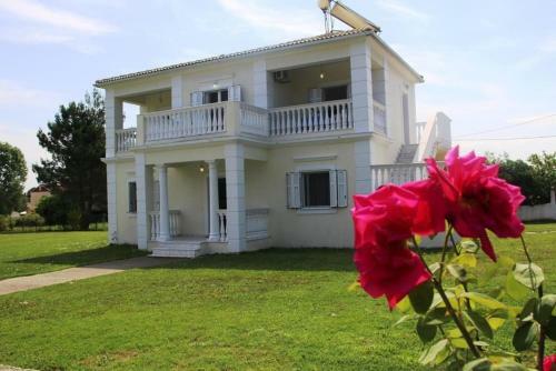 Sissy's Rose Garden Apartment