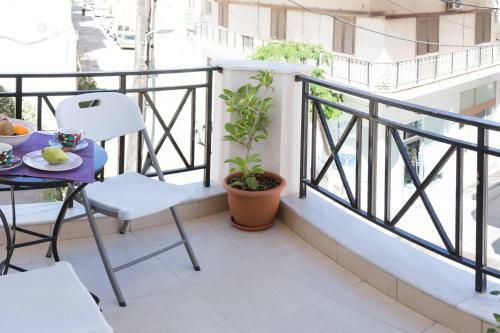 Modern Apartment B - 5min Walk To Beach - AC - Wifi