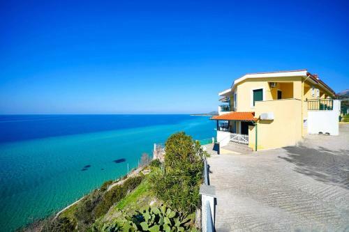 Thini Sea View Apartment