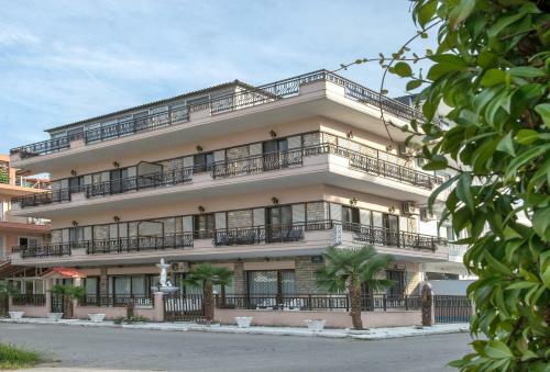 Hostal Kristi's Apartments Holiday