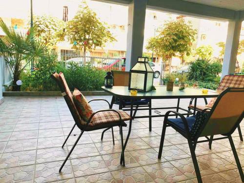 Nikol Apartments