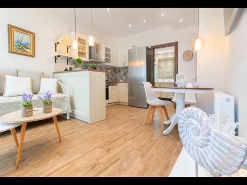 Apartamento Noras Delouxe1